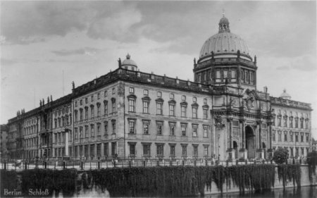 Berlin_Stadtschloss_1920er.jpg